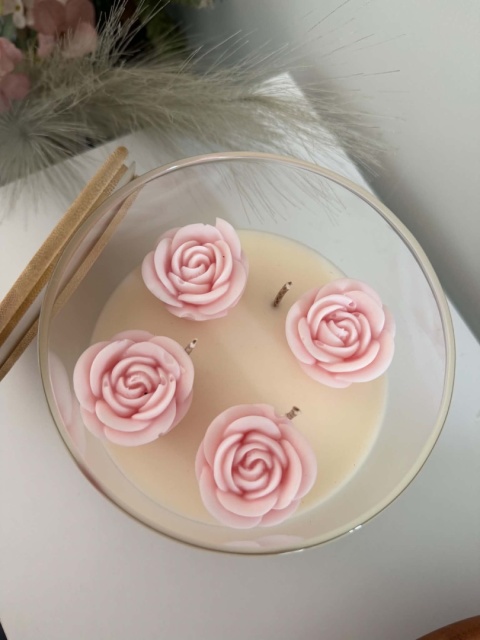 Duża świeca - panna cotta z maliną