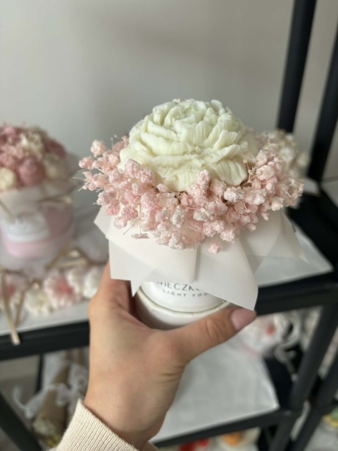 Mini Box z kwiatem Piwonii