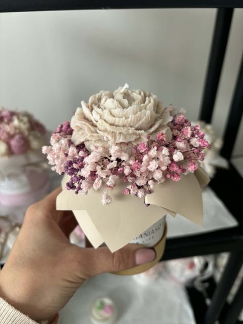 Mini Box z kwiatem Piwonii