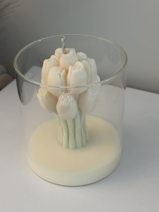Świeca Tulipan Panna Cotta z maliną