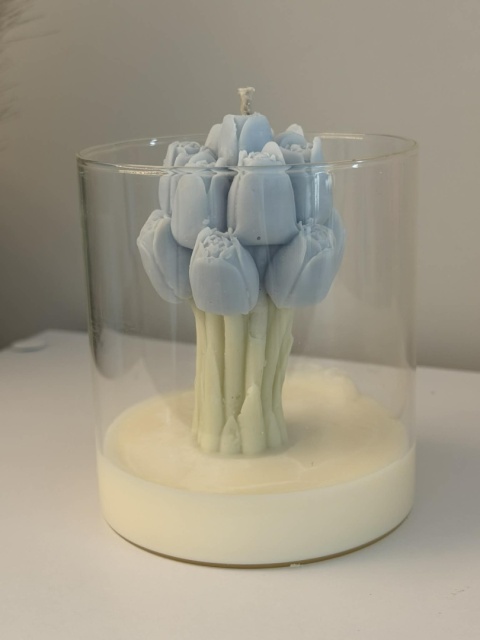 Świeca Tulipan Panna Cotta z maliną